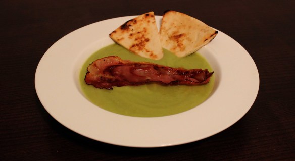 Vellutata di avocado con piadina e speck Vellutata di Avocado