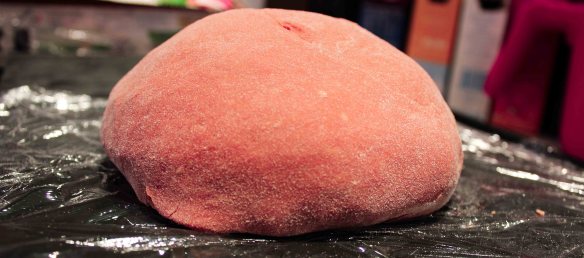 Palla di pasta al pomodoro